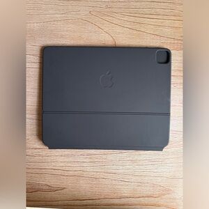 Apple Magic Keyboard Folio for 12.9 inch iPad